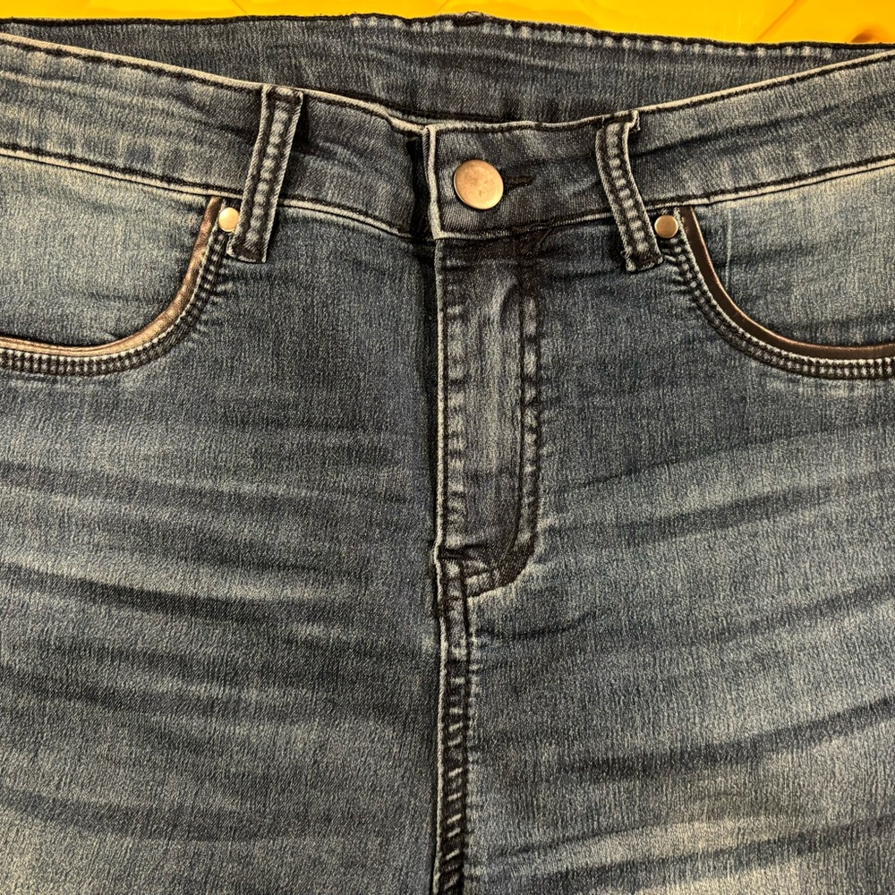 Balera Dance Wear Brand Women’s Blue Denim Jean NWOT Size 5R W27 L28 NWOT Nice